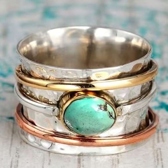 Kohl's Jewelry - Silver, gold, rose gold, turquoise colored metal ring. Size 9 Statement piece